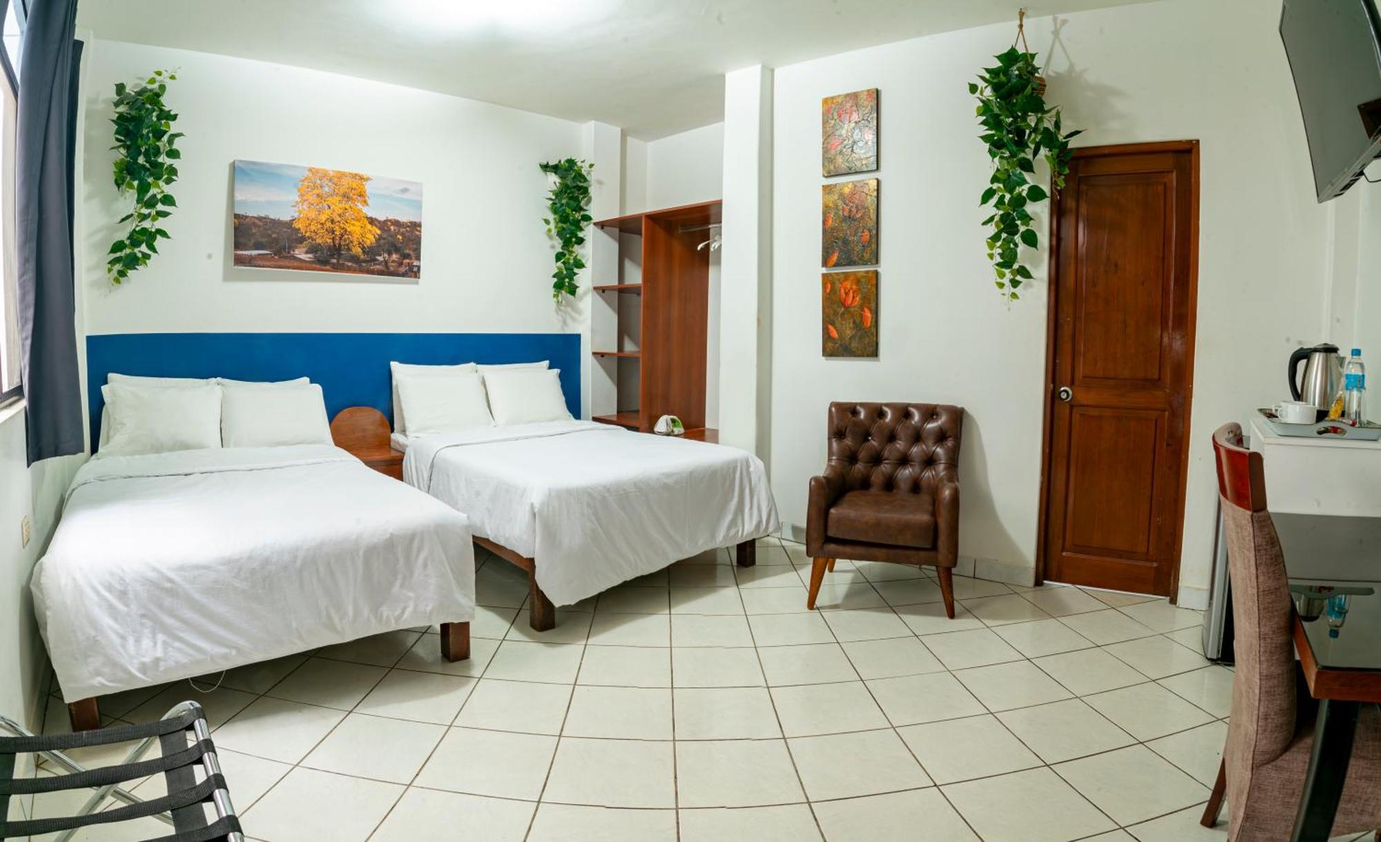 Hospedaje Gran Imperial Тумбес Екстериор снимка