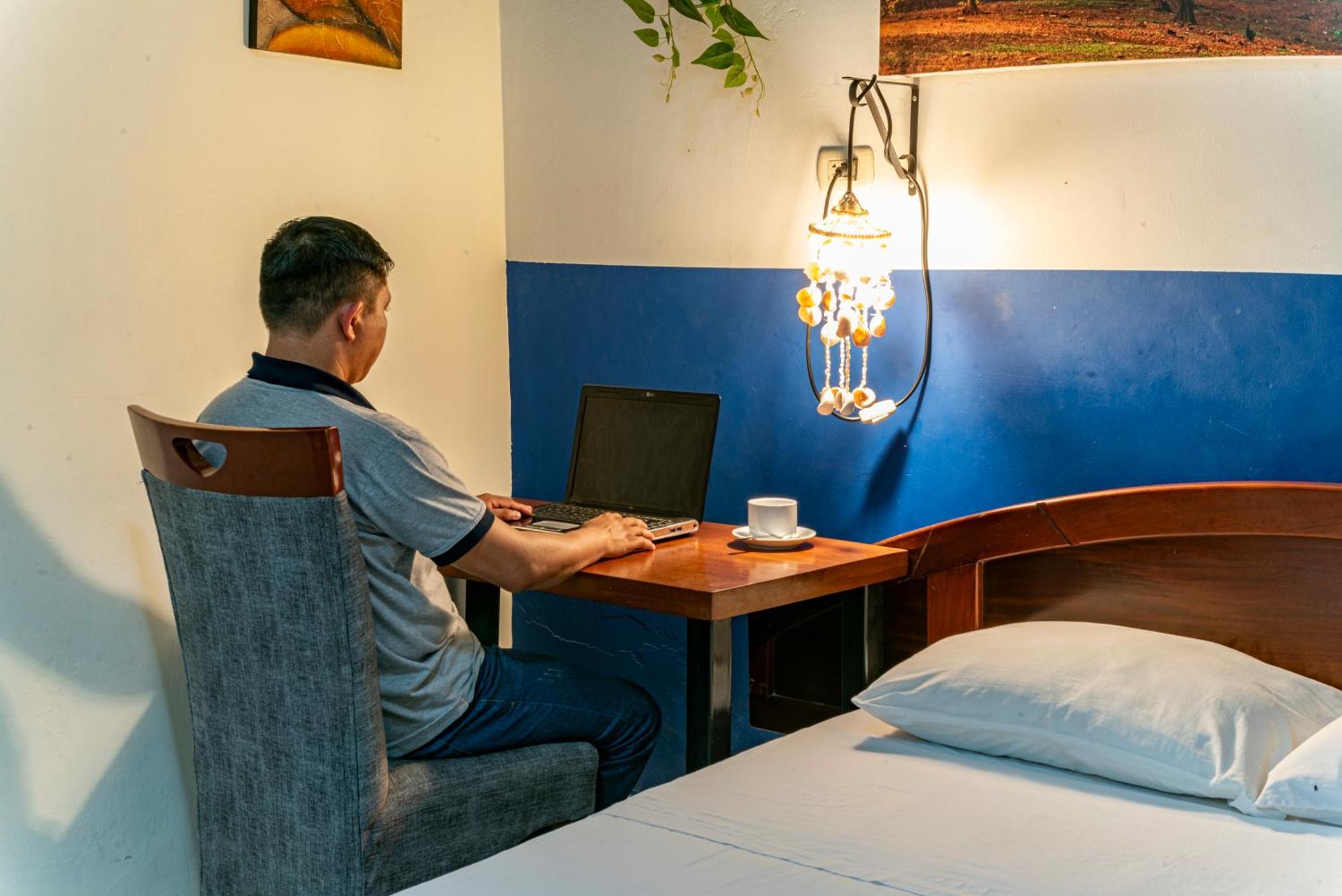 Hospedaje Gran Imperial Тумбес Екстериор снимка
