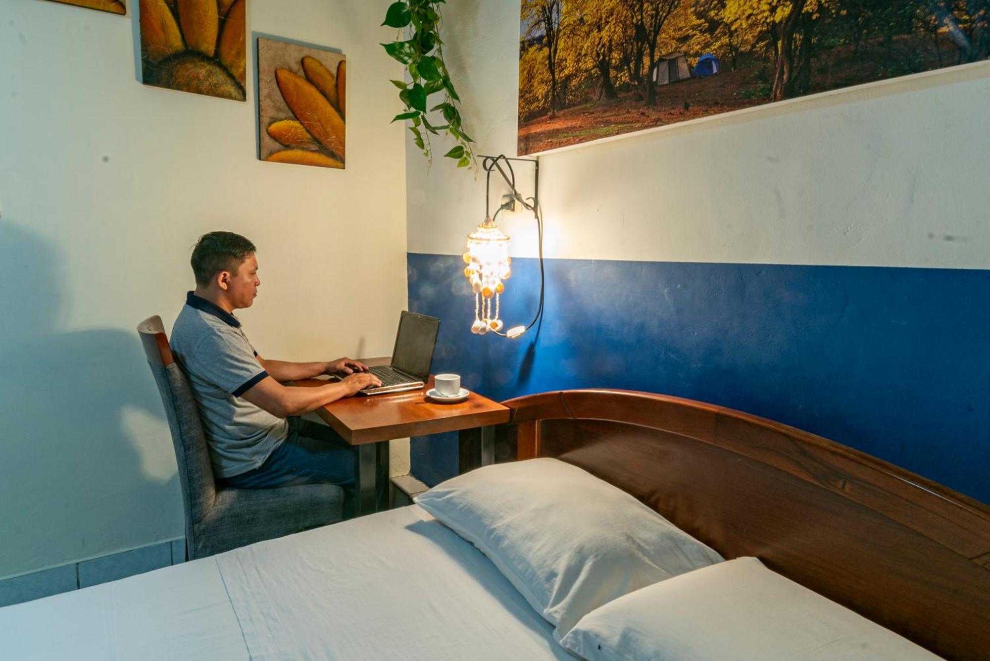 Hospedaje Gran Imperial Тумбес Екстериор снимка