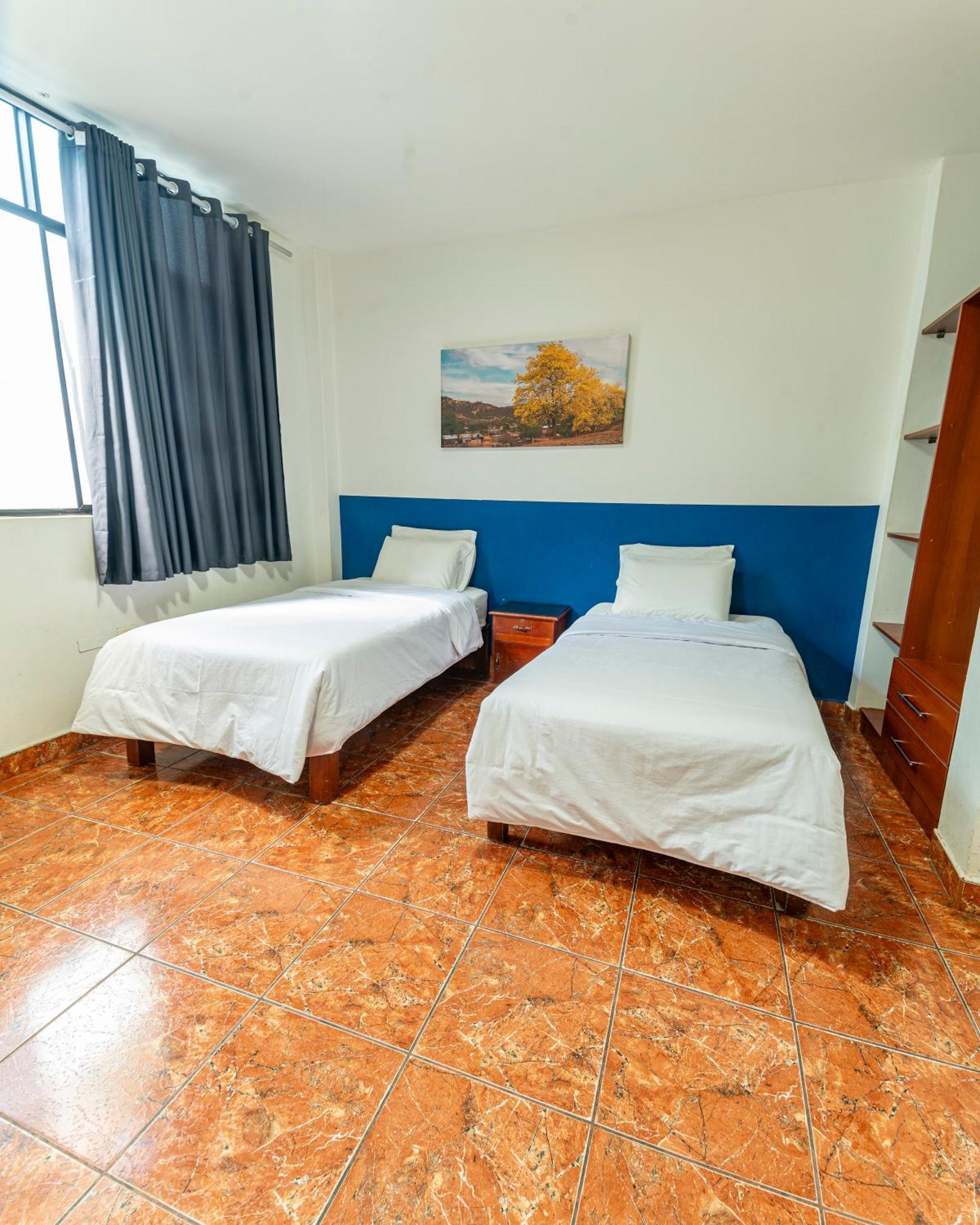 Hospedaje Gran Imperial Тумбес Екстериор снимка